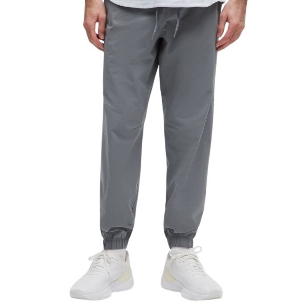 Lululemon Mens Zeroed In Classic-Fit Cargo Jogger Pants Gray Size Medium LM5BCVS